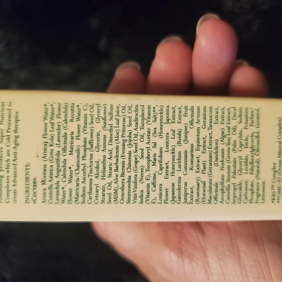 Kat Burki Nutrient C Eyecream - Picture 3 of 5